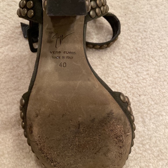 Giuseppe ZANOTTI Military army green ankle strap Gold STUDDED heels shoes - Picture 4 of 9